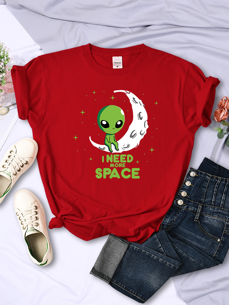 I Need More Space Green Alien  - Summer Clothing Needs ulasan dan harga